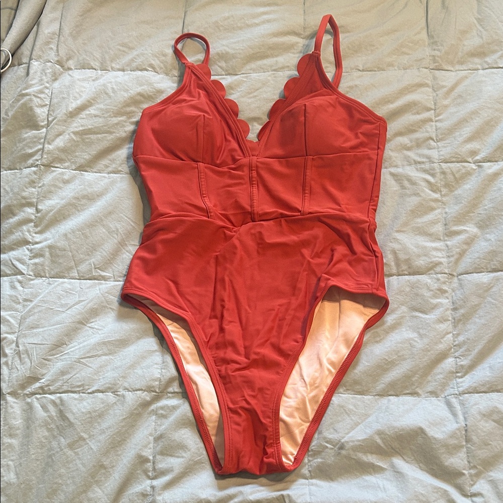 Cupshe Terracotta Scallop One-Piece Swimsuit - NWT - Picture 4 of 7